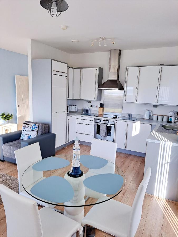Coastal Apartment With Beach On Your Doorstep! Llanelli Luaran gambar