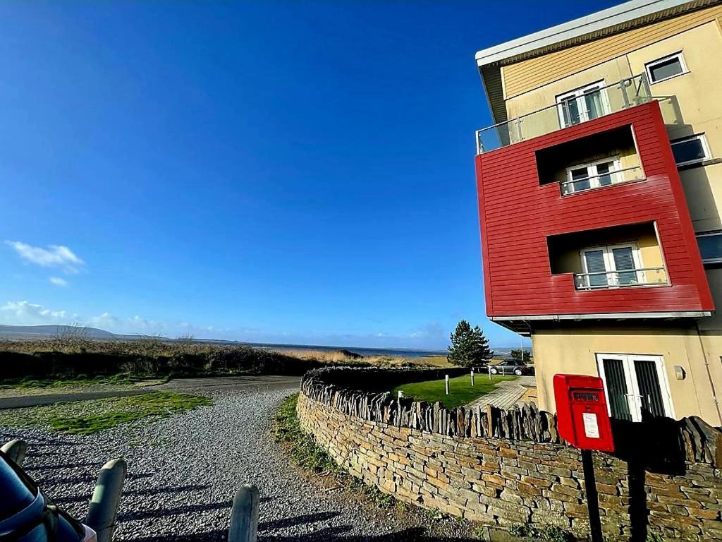 Coastal Apartment With Beach On Your Doorstep! Llanelli Luaran gambar